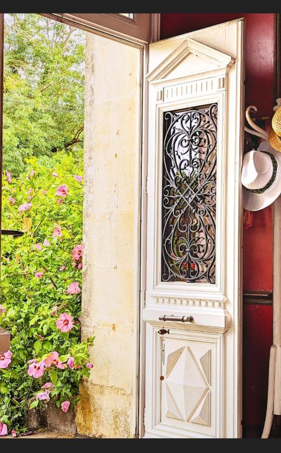 Hotel L'Angelique Bouillé-Courdault Esterno foto